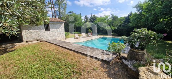 Maison à vendre 11 pièces 250 m² Nîmes-Saint-Césaire