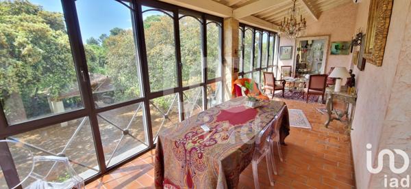 Maison à vendre 11 pièces 250 m² Nîmes-Saint-Césaire