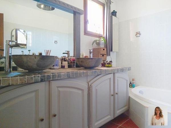 Maison avec piscine Saint Maximin La Sainte Baume 6 pièce(s) 133 m2