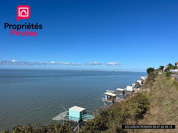 Maison de ville Meschers Sur Gironde 51 m2  avec patio sans travaux