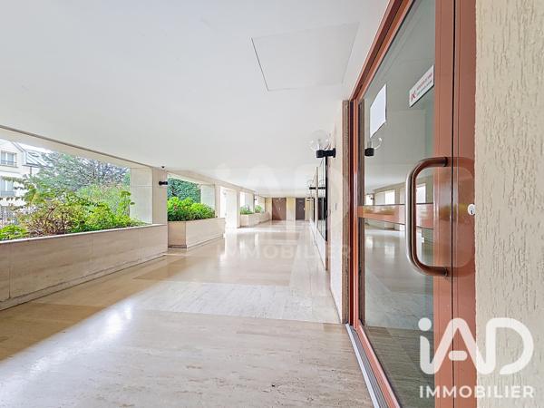 Studio à vendre 30,54 m² Courbevoie