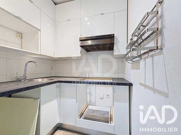 Studio à vendre 30,54 m² Courbevoie