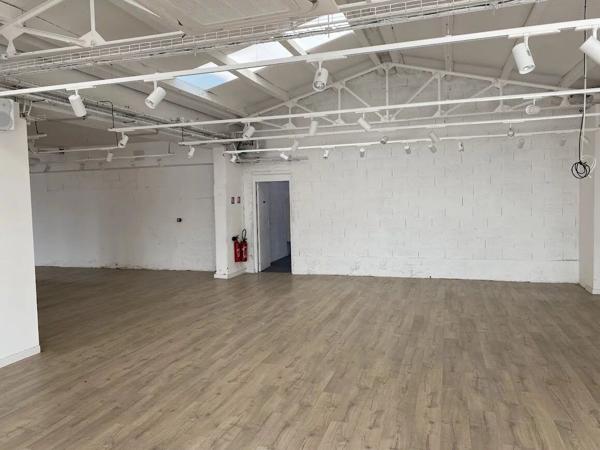 Location Local commercial 3 pièces 378 m2 à Bastia