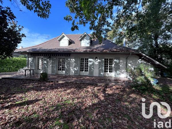 Maison 5 pièces de 121 m² à Lescar (64230)