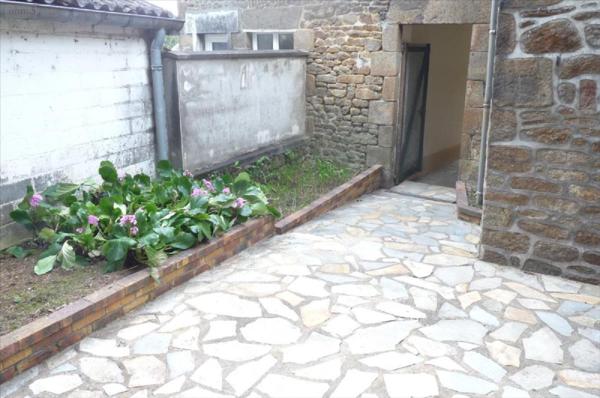 Appartement à louer à Gorron en Mayenne (53120), ref : 53075DLS23009