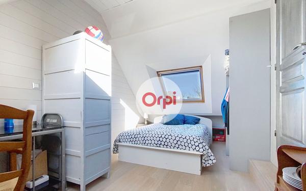 Maison à vendre    5 pièces •  Theix