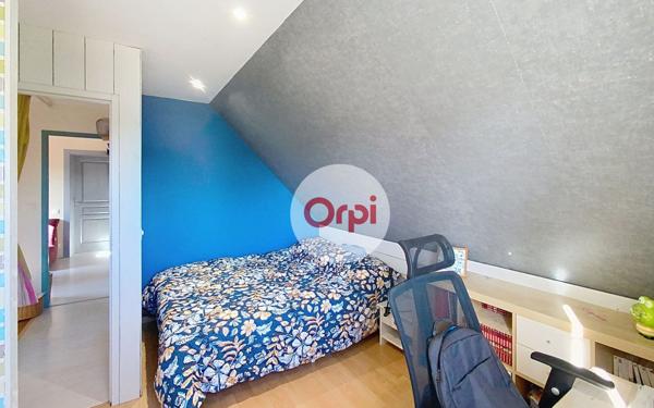 Maison à vendre    5 pièces •  Theix