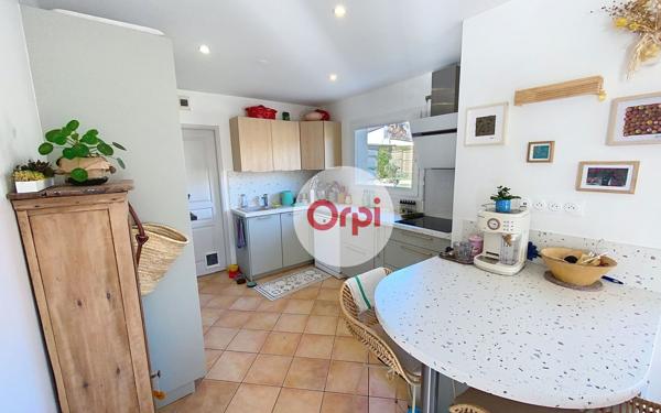 Maison à vendre    5 pièces •  Theix