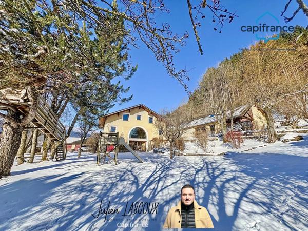 Dpt Isère (38), à vendre maison de charme 10 pièces de plus de 270 m2 habitable