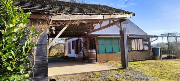 ensemble de deux maisons sur 19471 m²