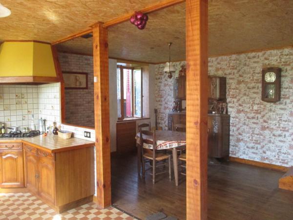 ensemble de deux maisons sur 19471 m²