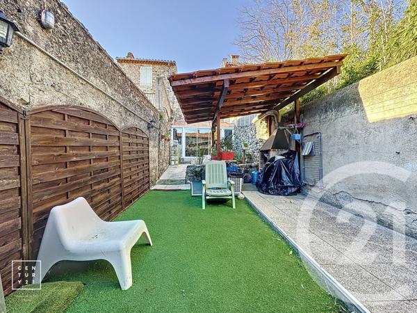 Maison à vendre  4 pièces - 154 m2 LATOUR DE FRANCE - 66