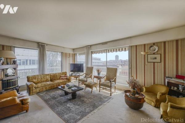 Vente T5 de 113.68 m² avec un très grand balcon