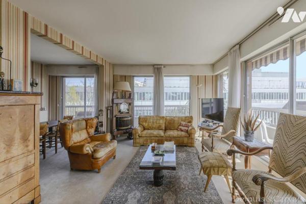 Vente T5 de 113.68 m² avec un très grand balcon