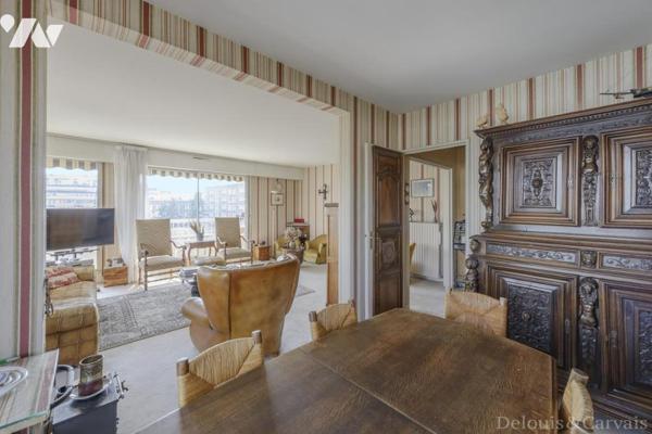 Vente T5 de 113.68 m² avec un très grand balcon