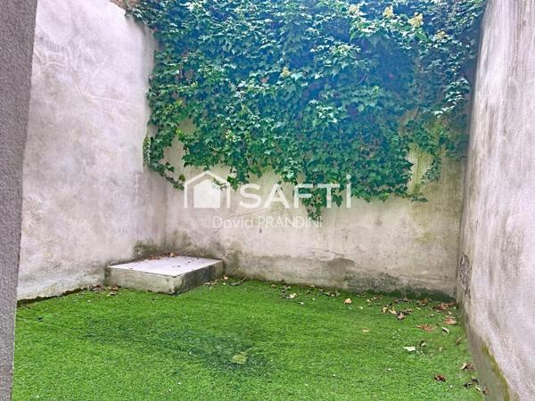 Grand studio sans travaux avec exterieur