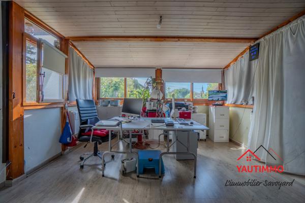 Maison familiale 8 pièces avec appartement indépendant – 200 m² – Douvaine