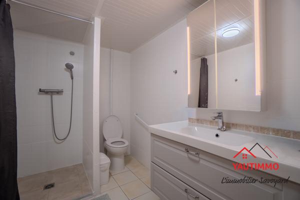 Maison familiale 8 pièces avec appartement indépendant – 200 m² – Douvaine