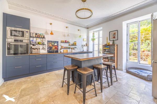 Maison à vendre |  Mauzé-sur-le-Mignon |  5 pièces | 245 m²