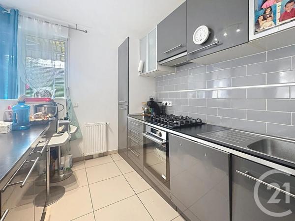 Appartement F4 à vendre  4 pièces - 72,30 m 2   GARGES LES GONESSE  - 95