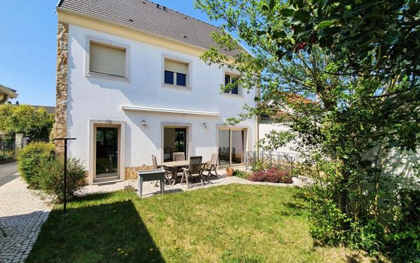 Maison à vendre    6 pièces •  Brie-Comte-Robert