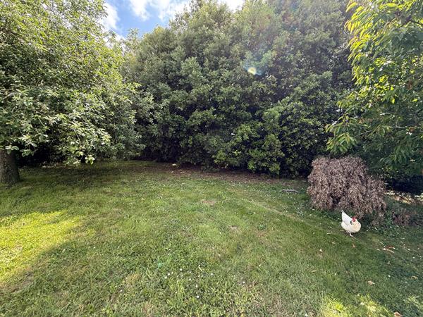 Terrain Commequiers 594m2
