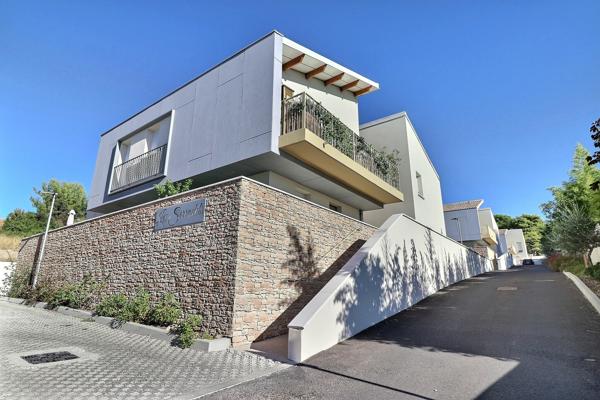 LE CRÈS – T2 de 46 m² avec jardin privatif et double parking – Résidence 2025