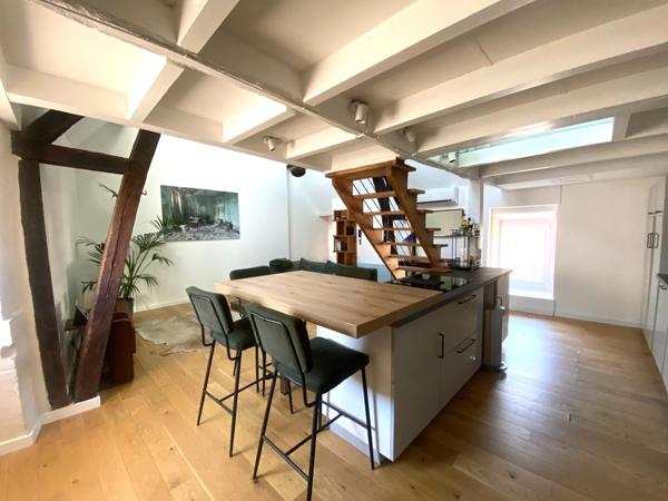 Loft d'exception à deux pas du Vieux-Port et de la mer !