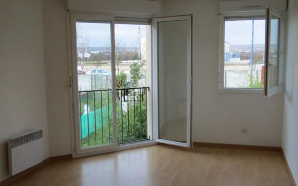 Appartement à vendre    2 pièces •  Mézières-sur-Seine