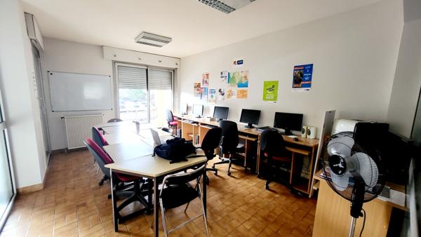 LOCAL PROFESSIONNEL EN CENTRE VILLE DE CARCASSONNE