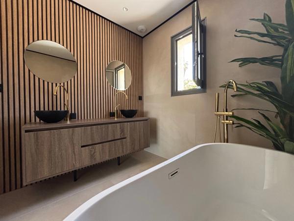 BESSAN (34) A VENDRE VILLA CONTEMPORAINE P4, PRESTATIONS LUXUEUSES, SECTEUR CALME, 10MN AGDE.