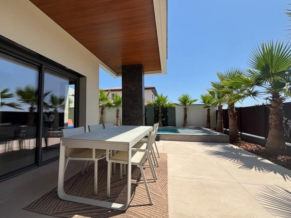 BESSAN (34) A VENDRE VILLA CONTEMPORAINE P4, PRESTATIONS LUXUEUSES, SECTEUR CALME, 10MN AGDE.