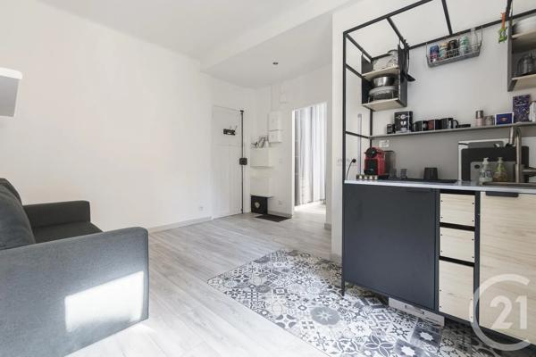 Appartement F1 à vendre  1 pièce - 27,31 m 2   PARIS  - 75015