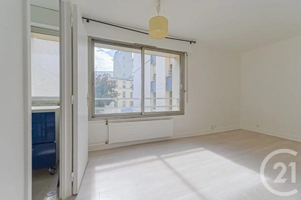 Appartement F1 à vendre  1 pièce - 27,31 m 2   PARIS  - 75015