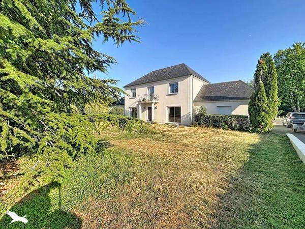 Maison 399 000 € Mehun-sur-Yèvre 8 p 218 m² DPE C