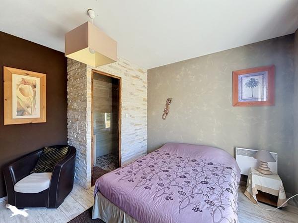 Maison 399 000 € Mehun-sur-Yèvre 8 p 218 m² DPE C