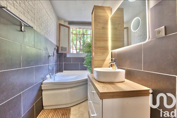 Appartement à vendre 3 pièces 63 m² Aubagne