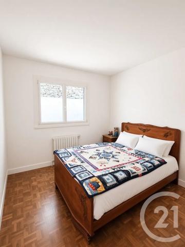 Maison à vendre  6 pièces - 130 m 2   EPERNON  - 28