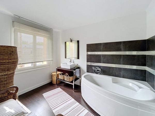 Maison à vendre 379 080 € Le Relecq-Kerhuon 5 p 121 m² DPE D