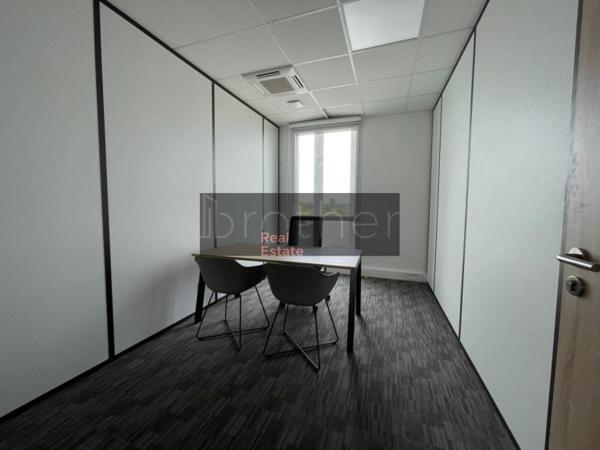 Bureau de 189 m² à louer à Bordeaux Lac - Bruges