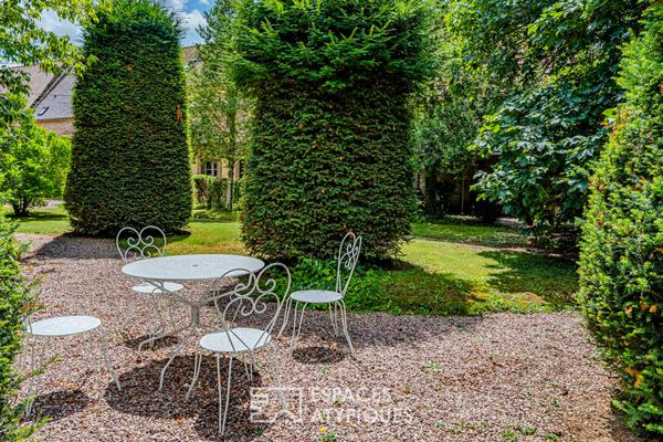 Ancien couvent 18ème avec chapelle , devenu chambres d’hôtes