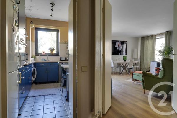 Appartement F3 à vendre  3 pièces - 77,68 m 2   VANVES  - 92