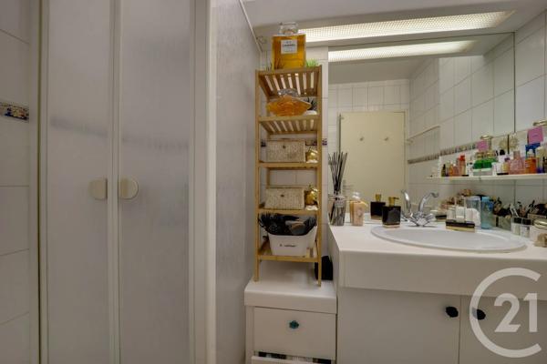 Appartement F3 à vendre  3 pièces - 77,68 m 2   VANVES  - 92