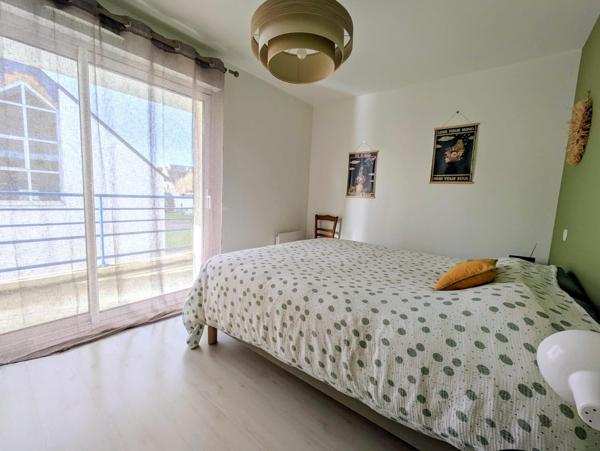 44420 LA TURBALLE - APPARTEMENT  T3 avec balcon, cave, garage et parking