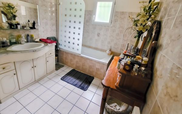 Maison à vendre    4 pièces • 92 m2 Mallemort