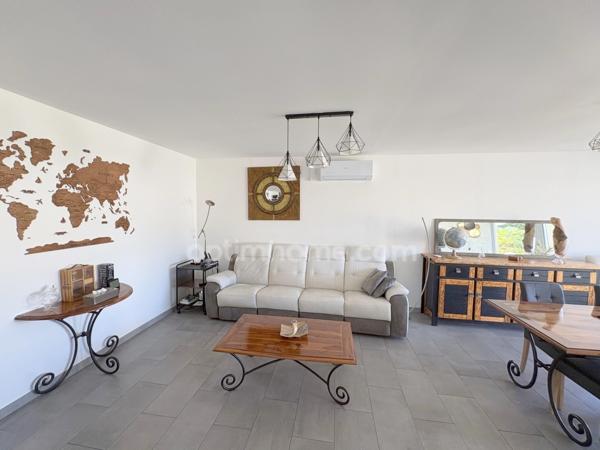 ROMORANTIN-LANTHENAY – Élégante maison contemporaine de plain-pied de 138 m² avec 4 chambres, garage et terrain paysagé de 717 m².