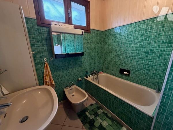 EXCLUSIVITE - MAISON VENTHON - GROS POTENTIEL -  SECTEUR CALME - 3 CHAMBRES