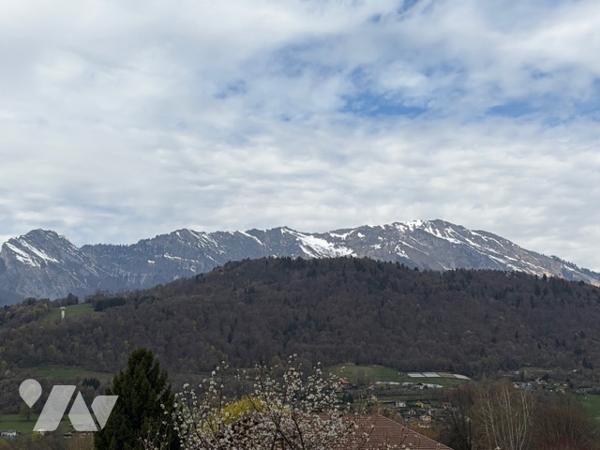 EXCLUSIVITE - MAISON VENTHON - GROS POTENTIEL -  SECTEUR CALME - 3 CHAMBRES