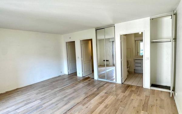 Appartement à vendre    1 pièce • 36,64 m2 Paris 19