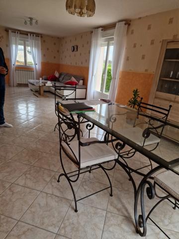 Maison à vendre 6 pièces proche JUSSEY - VILLA T7 de 200 m² avec TERRASSE, GARAGE 2 VL et TERRAIN